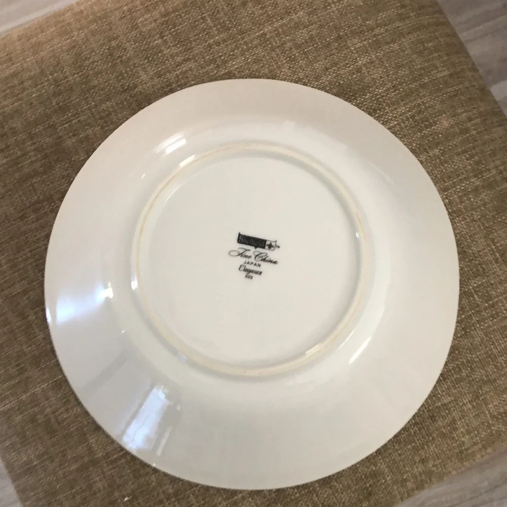 Dina china vintage beautiful piece will need packed well no damage perfect - Picture 4 of 9